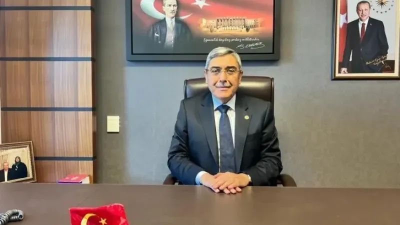 AKPARTİ  KONGRESİNE KATILAN ÖZKECECİ  BİR MESAJ YAYIMLADI 