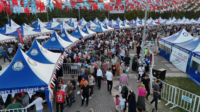 ŞAHİNBEY BELEDİYESİ’NDEN YENİ REKOR:  İKİ GÜNDE 13.127 ÜNİTE KAN BAĞIŞI