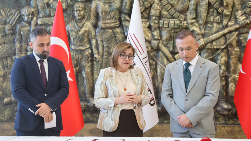 GAZİANTEP’TE BAŞARILI ÖĞRENCİLERE SINAV HAZIRLIK DESTEĞİ