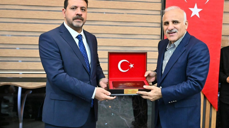 Diyarbakırlı İş İnsanı Mehmet BOZKUŞ hayırseverlikte kendi ile yarışıyor..