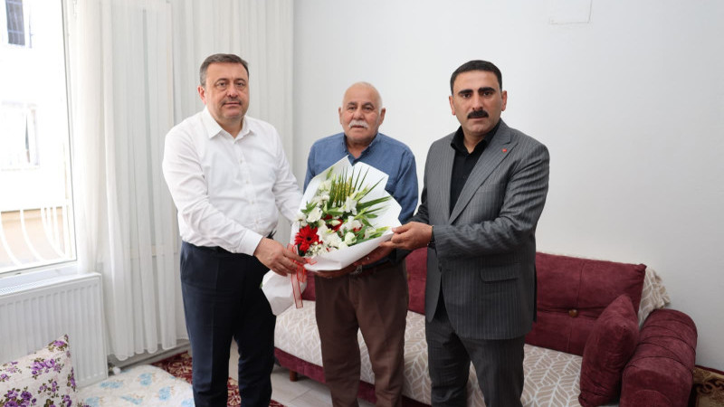 AK Parti Gaziantep İl Başkanlığı’ndan Babalar Günü’nde Anlamlı Ziyaretler