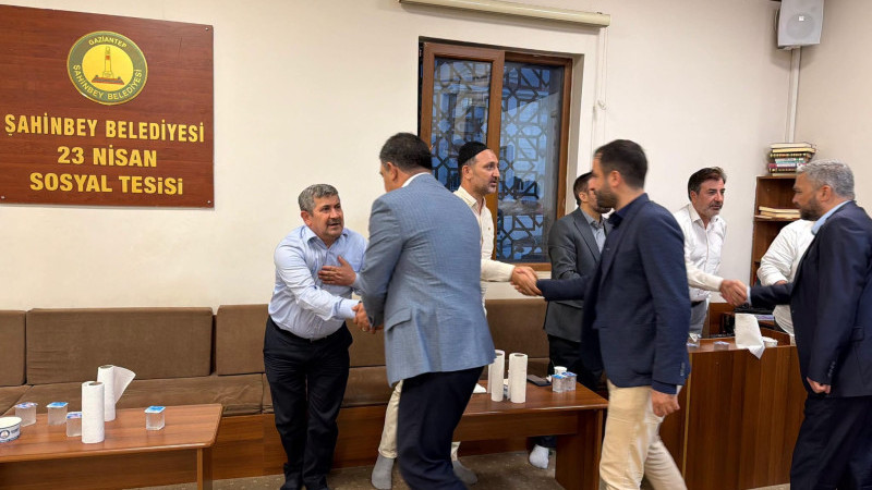 AK Parti Şahinbey İlçe Başkanı Mehmet Tiryaki’den Vefa ve Dayanışma Örneği