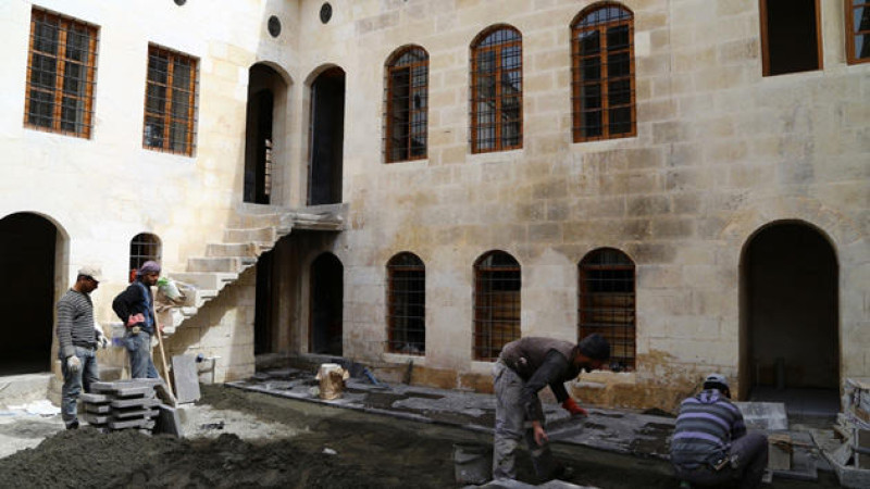 200 yıllık tarihi Antepevleri’nin restorasyon çalışmaları devam ediyor.