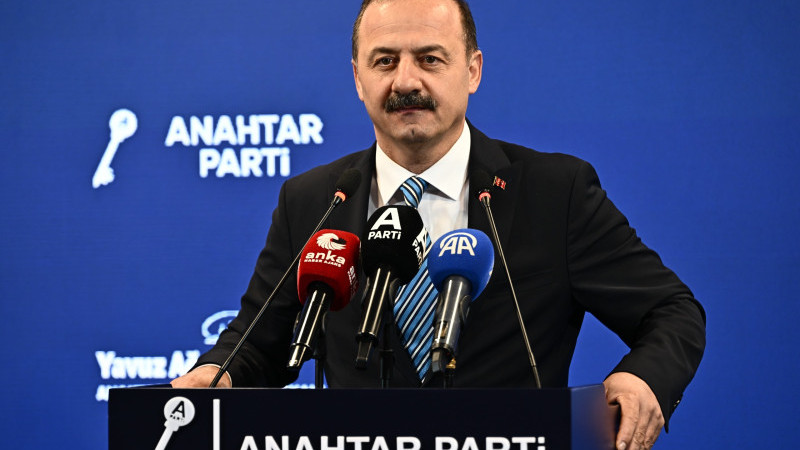 YAVUZ AĞIRALİOĞLU: KÖPRÜLERİ MİLLET ALSIN!